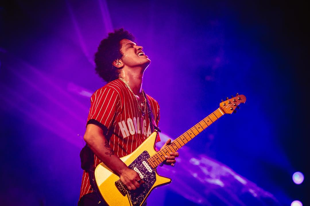 Multi-platinum artist Bruno Mars leads with 8 AMA nominations