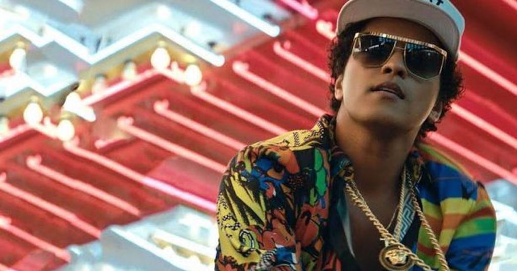 Multi-platinum artist Bruno Mars lands No. 1s on Billboard, performs at TD&nbsp;Garden