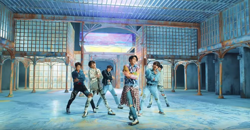 BTS set to perform at 2018 Billboard Music Awards, ‘FAKE LOVE’ MV reaches #1 on YouTube Trending